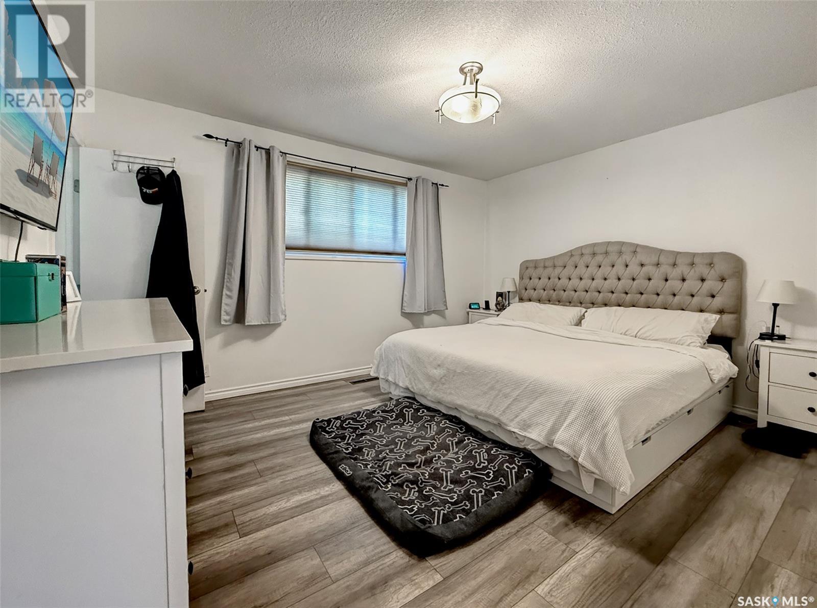 Single Family House Bi-level for Sale in  JUBILEE DRIVE Swift Current 