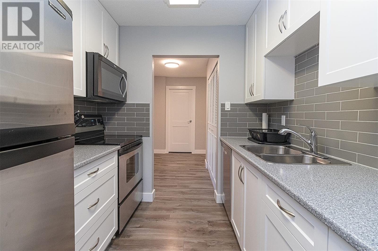 Photo 31 of 310 1009 Mckenzie Ave, Saanich BC