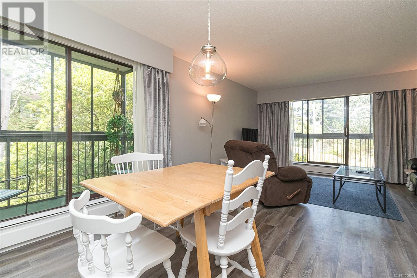 Photo 6 of 310 1009 Mckenzie Ave, Saanich BC