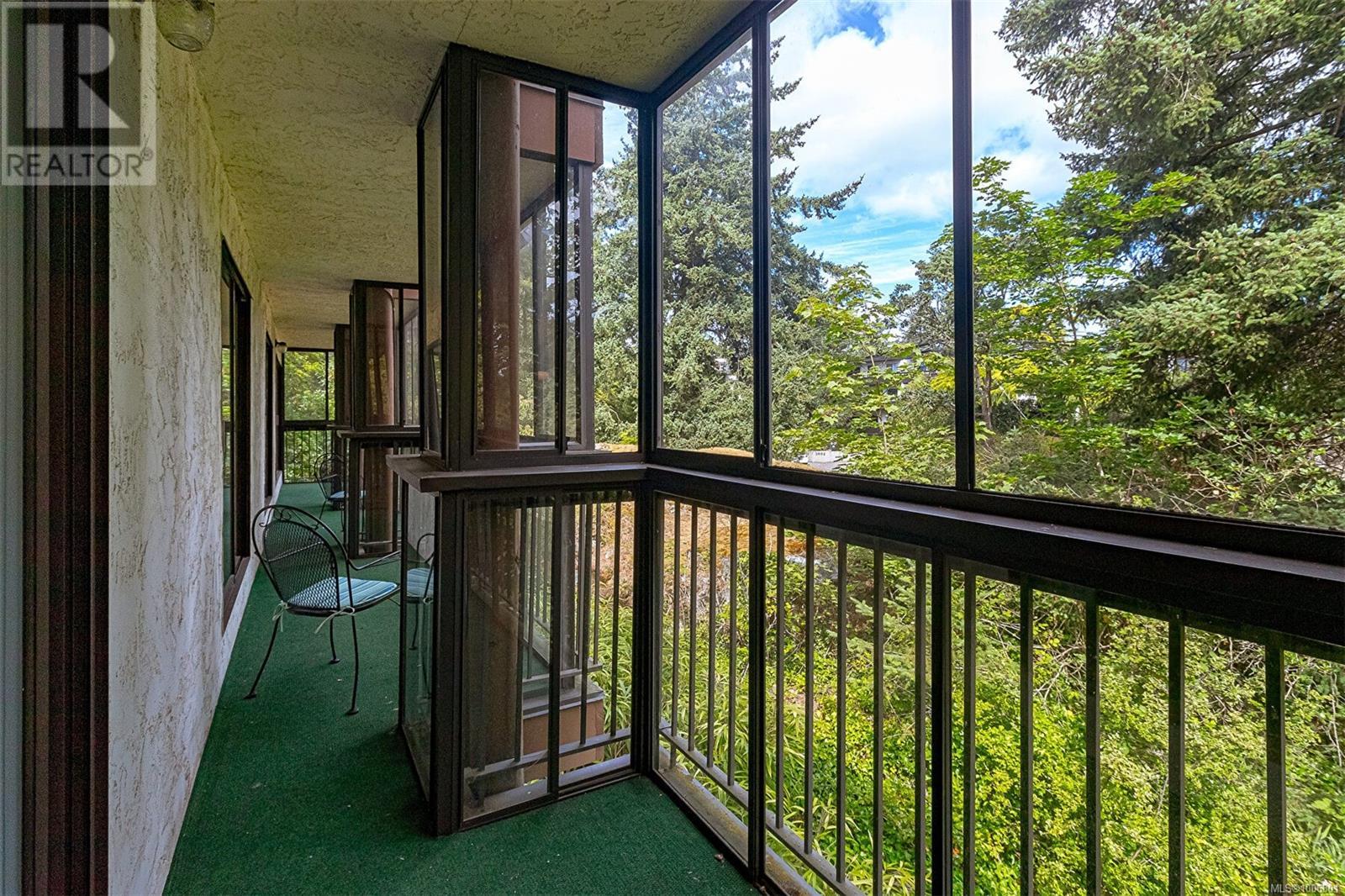 Photo 33 of 310 1009 Mckenzie Ave, Saanich BC