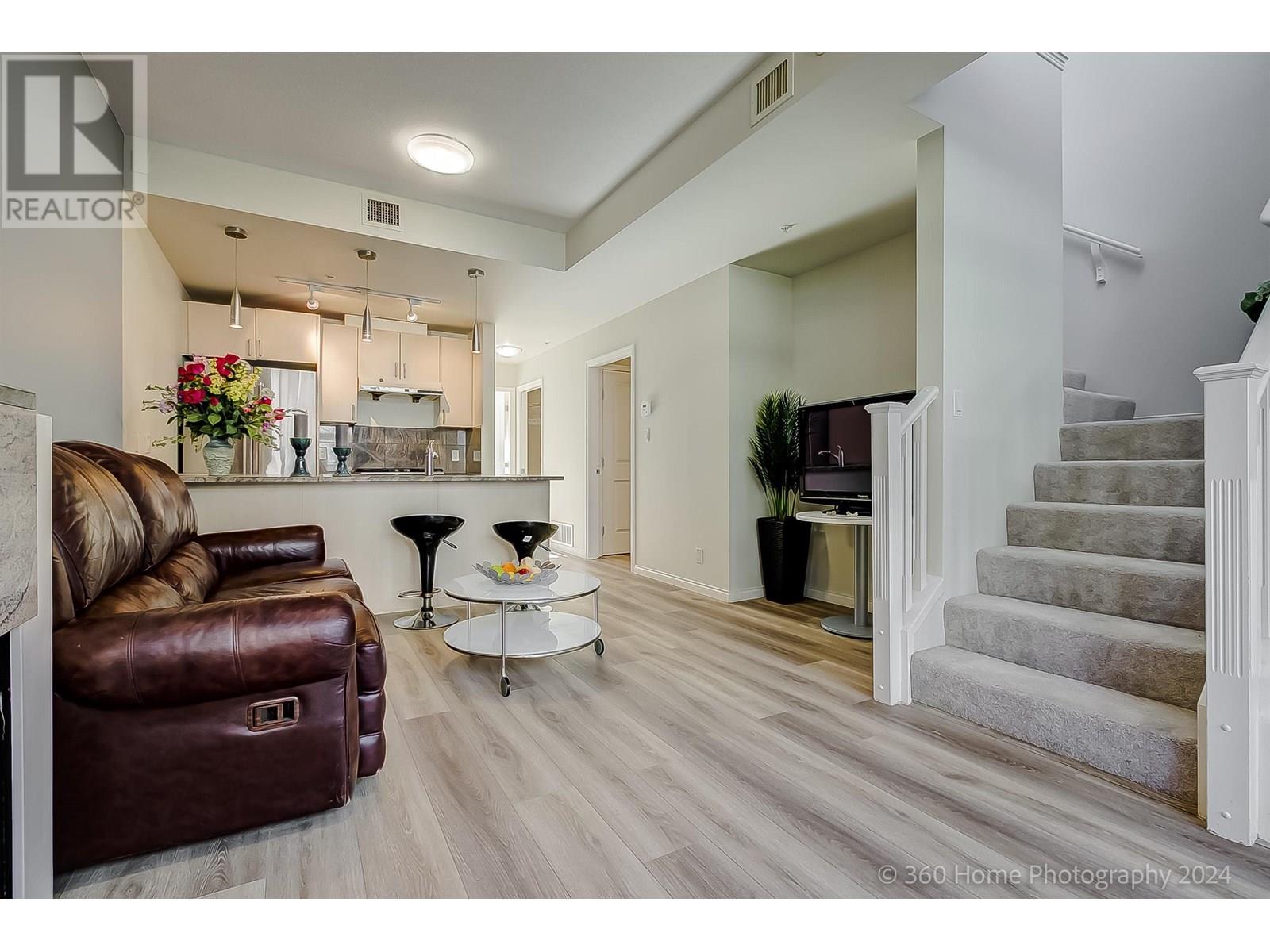 303 1211 MELVILLE STREET, Vancouver