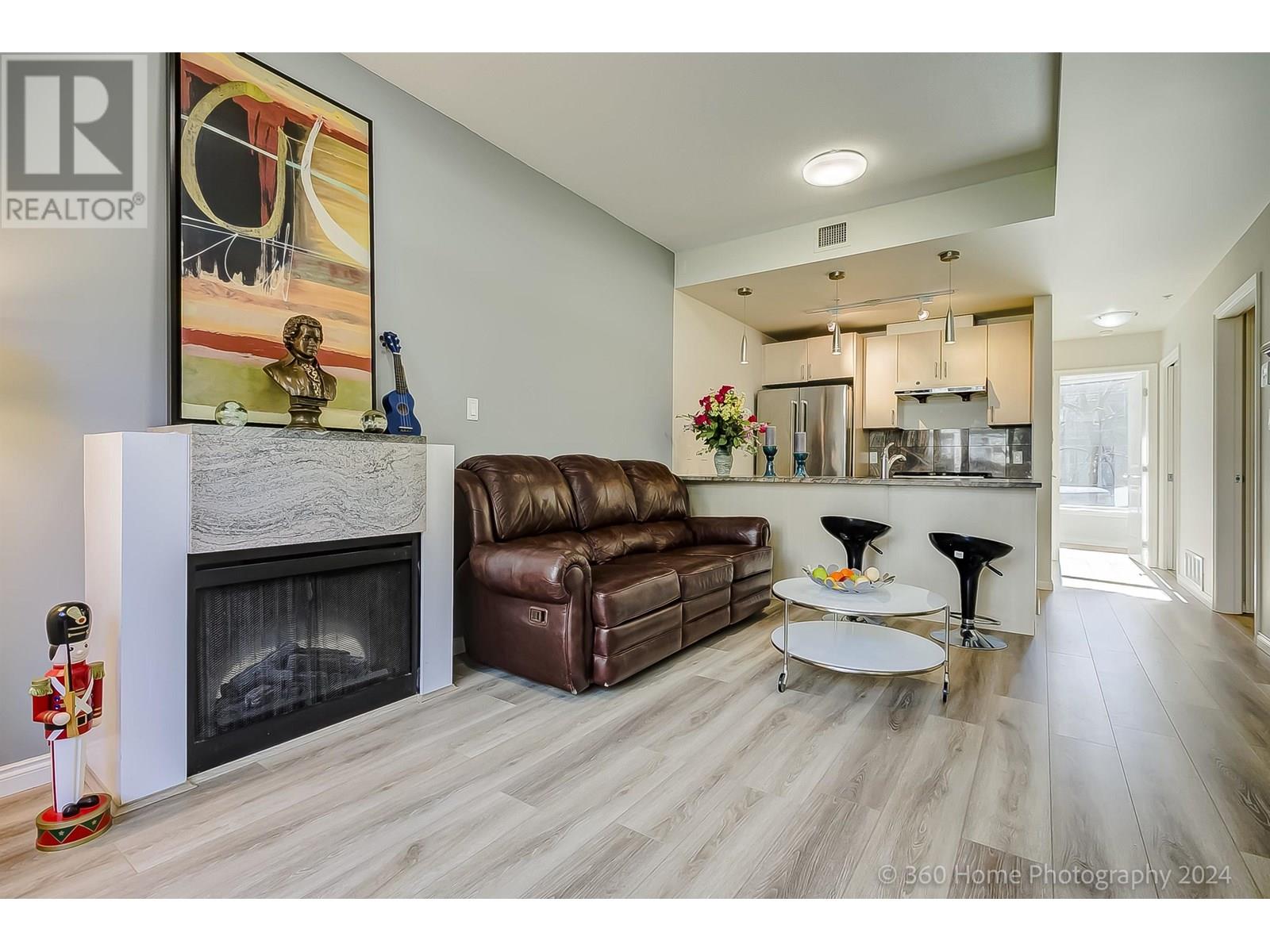 303 1211 MELVILLE STREET, Vancouver