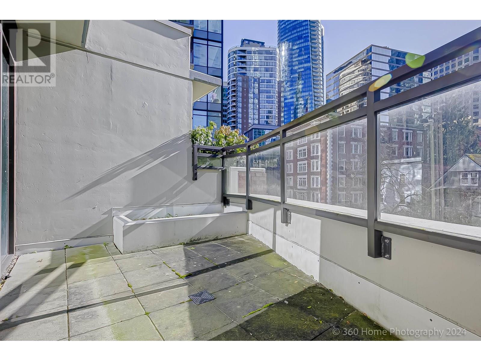 303 1211 MELVILLE STREET, Vancouver