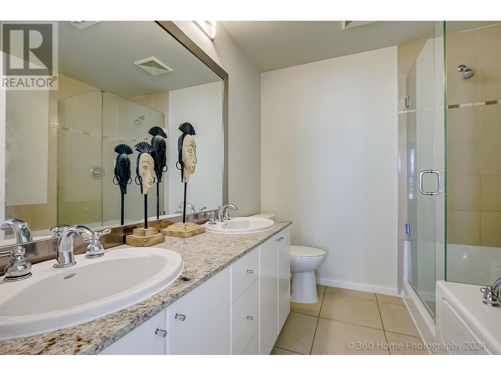 303 1211 MELVILLE STREET, Vancouver