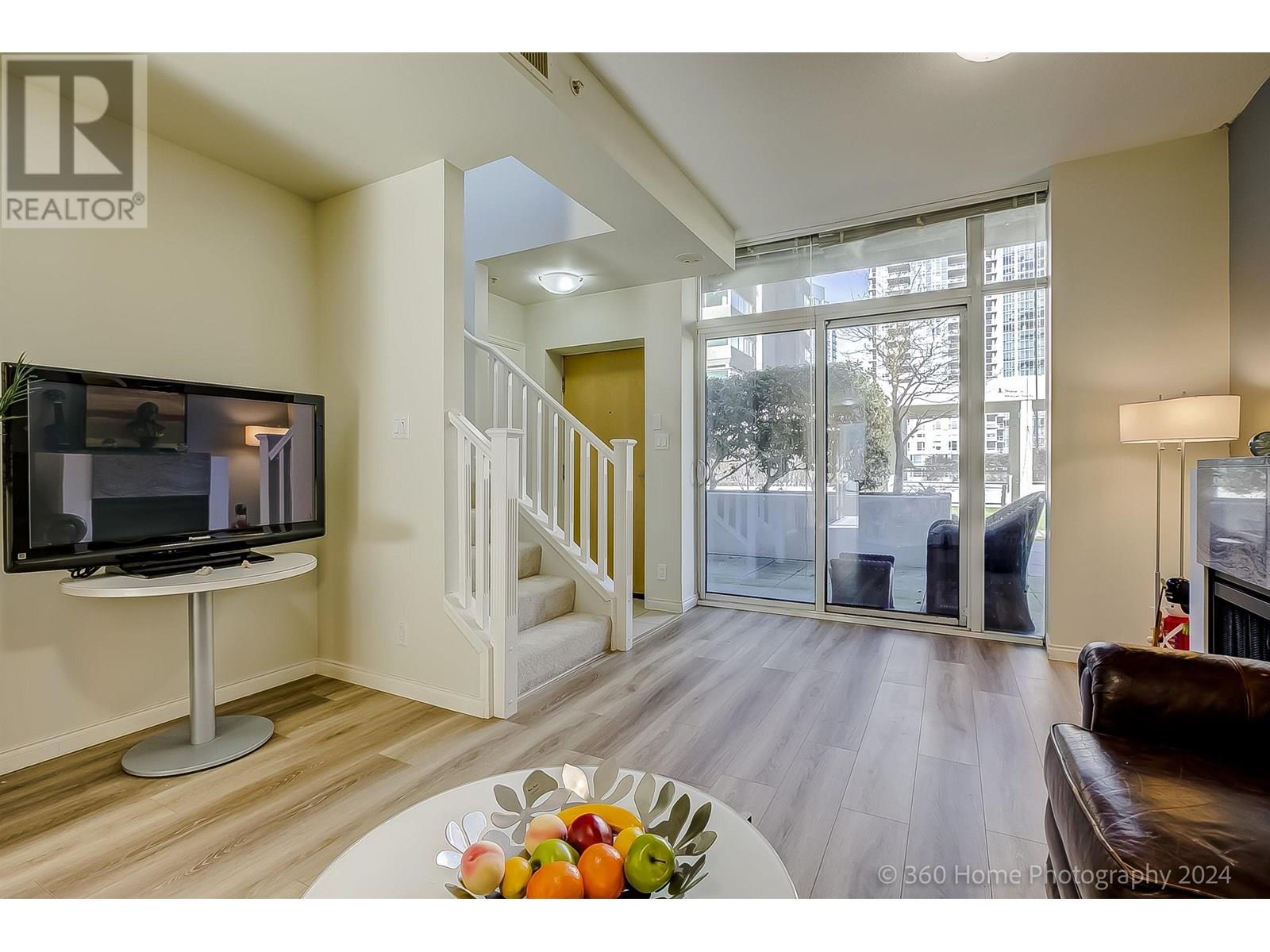 303 1211 MELVILLE STREET, Vancouver