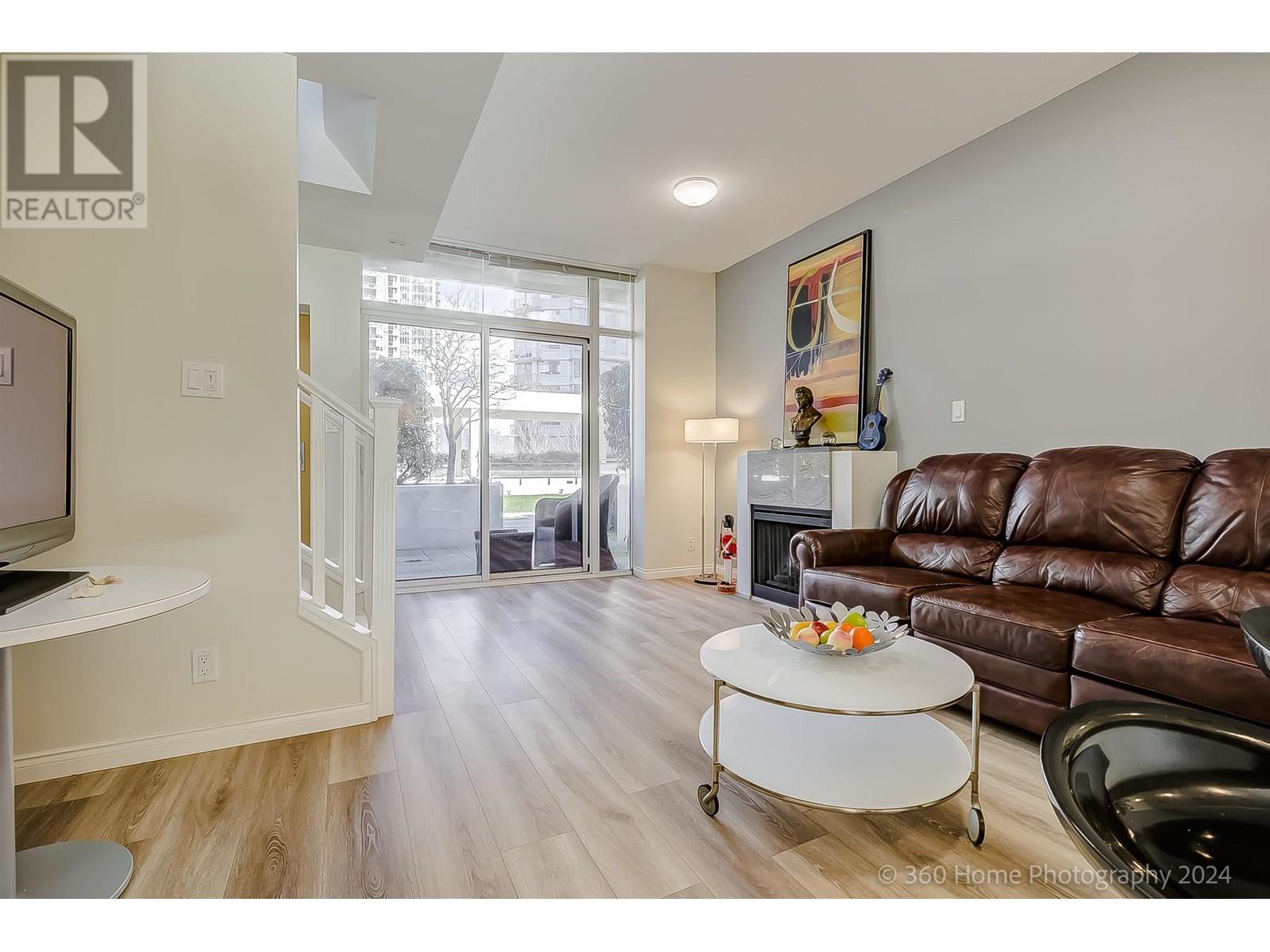 303 1211 MELVILLE STREET, Vancouver