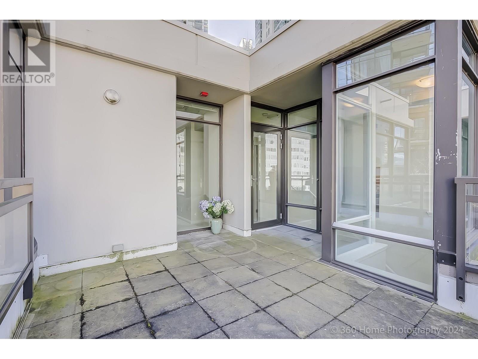303 1211 MELVILLE STREET, Vancouver