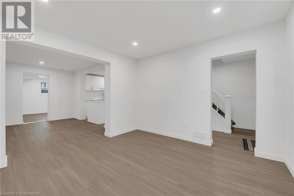 Photo 48 of 20 Crosthwaite Avenue N, Hamilton ON