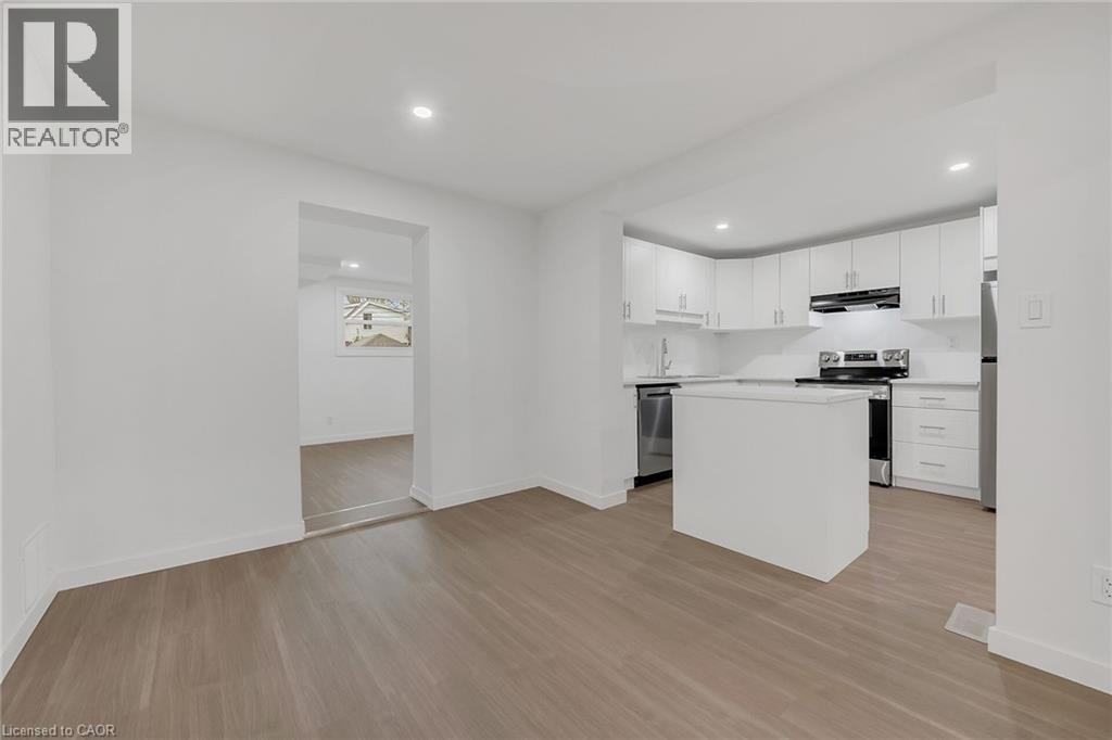 Photo 8 of 20 Crosthwaite Avenue N, Hamilton ON