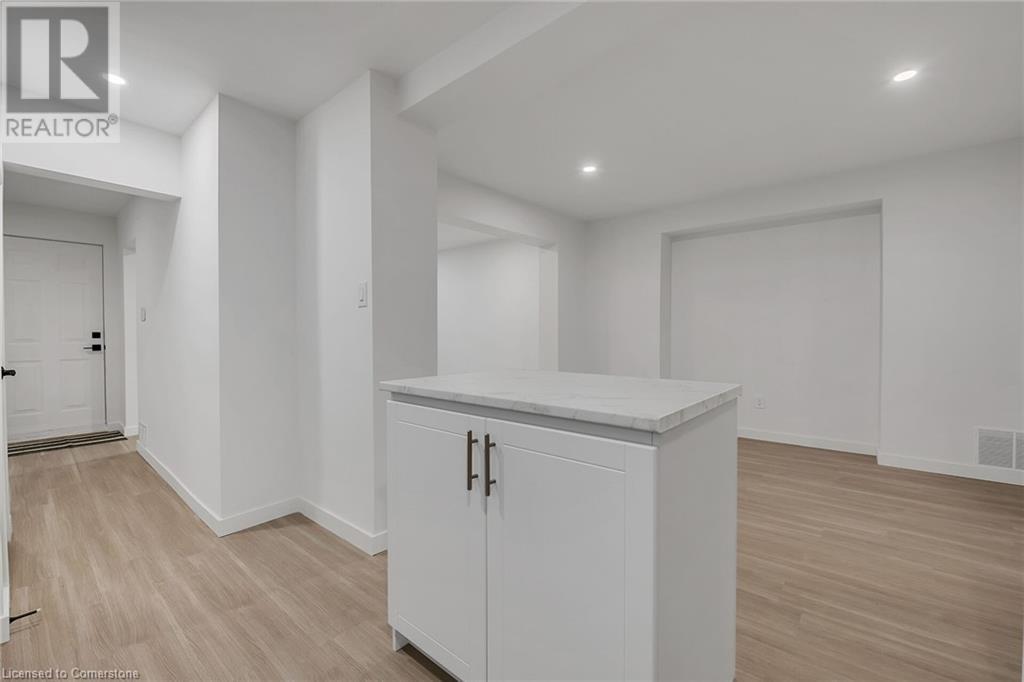 Photo 1 of 20 Crosthwaite Avenue N, Hamilton ON