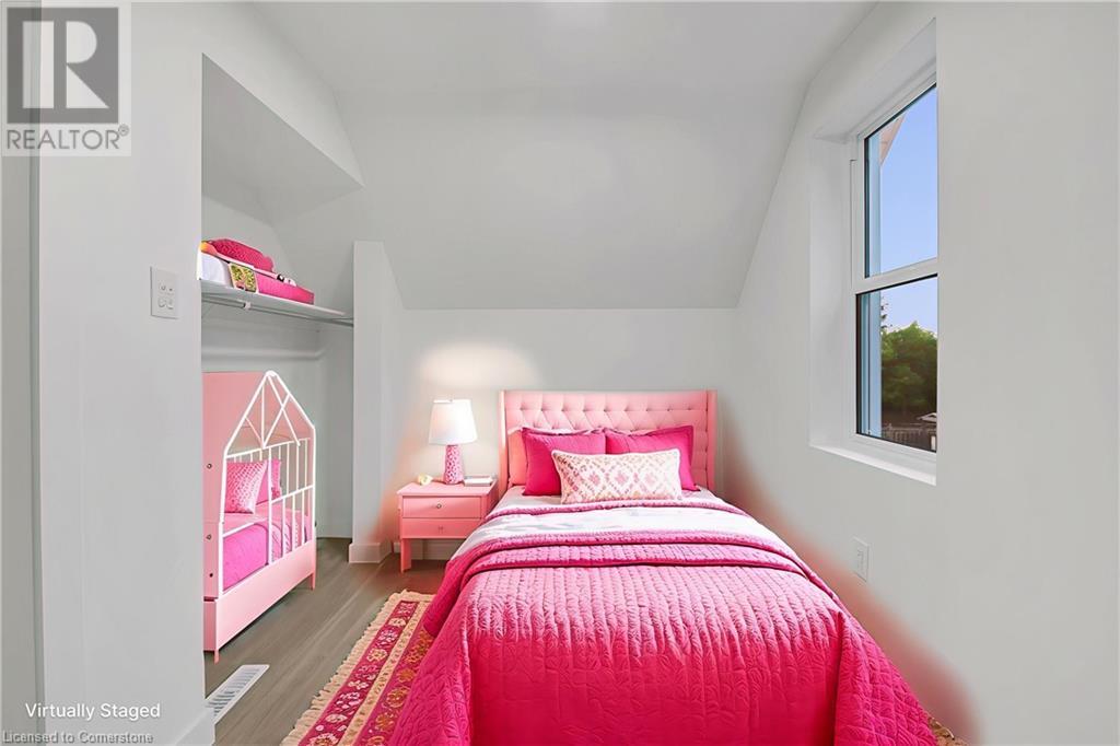 Photo 25 of 20 Crosthwaite Avenue N, Hamilton ON
