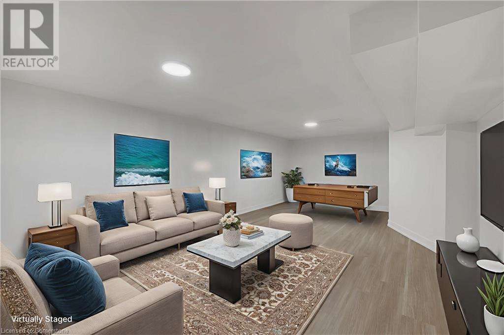 Photo 38 of 20 Crosthwaite Avenue N, Hamilton ON