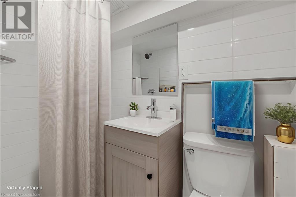 Photo 14 of 20 Crosthwaite Avenue N, Hamilton ON