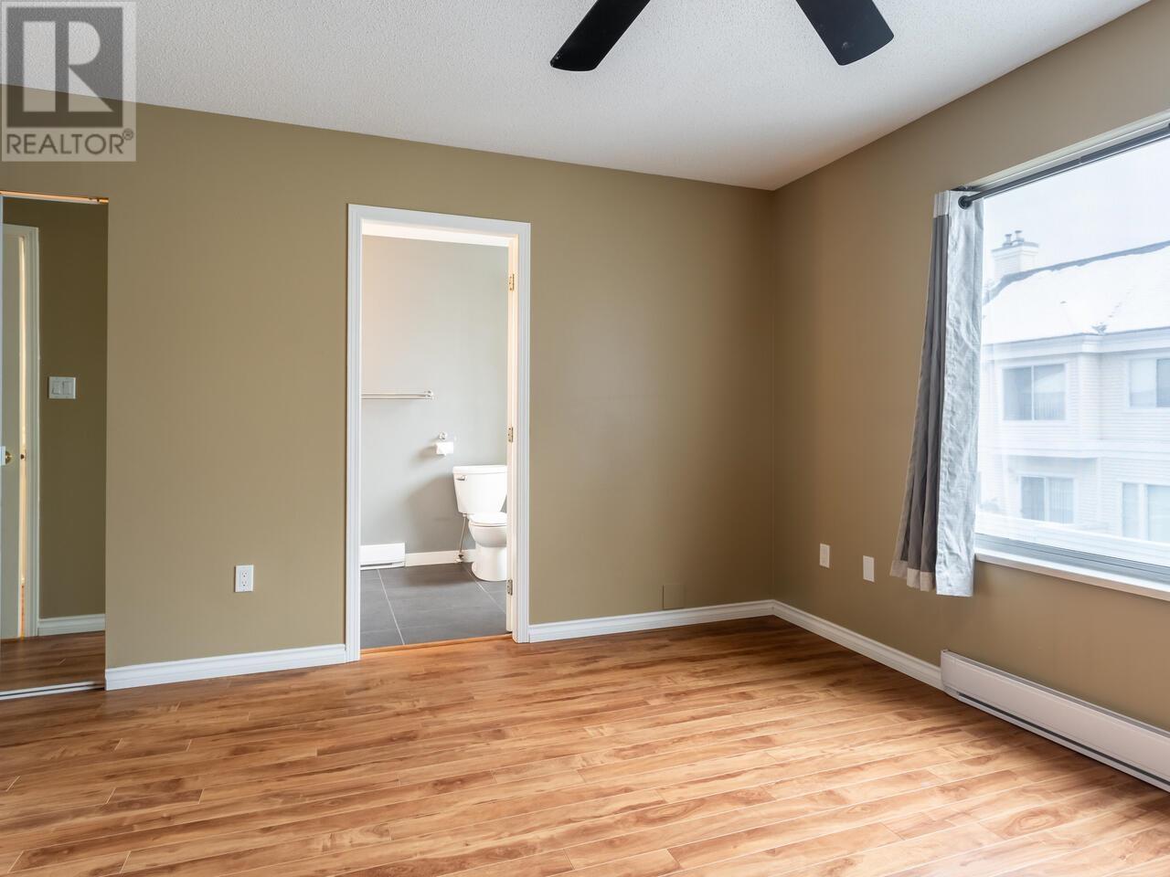 Photo 15 of 9 6700 Rumble Street, Burnaby BC