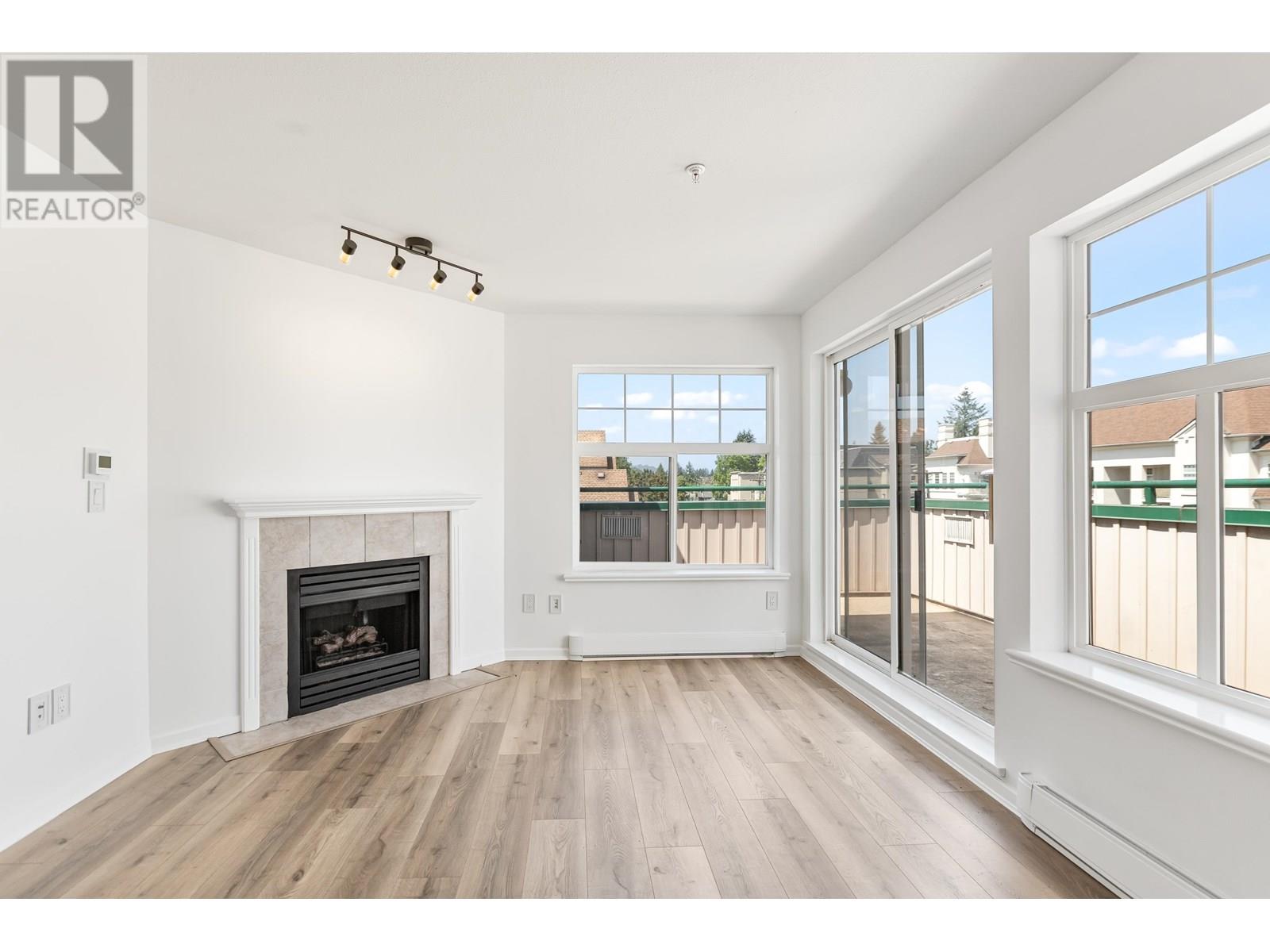Photo 9 of 402 1618 Grant Avenue, Port Coquitlam BC