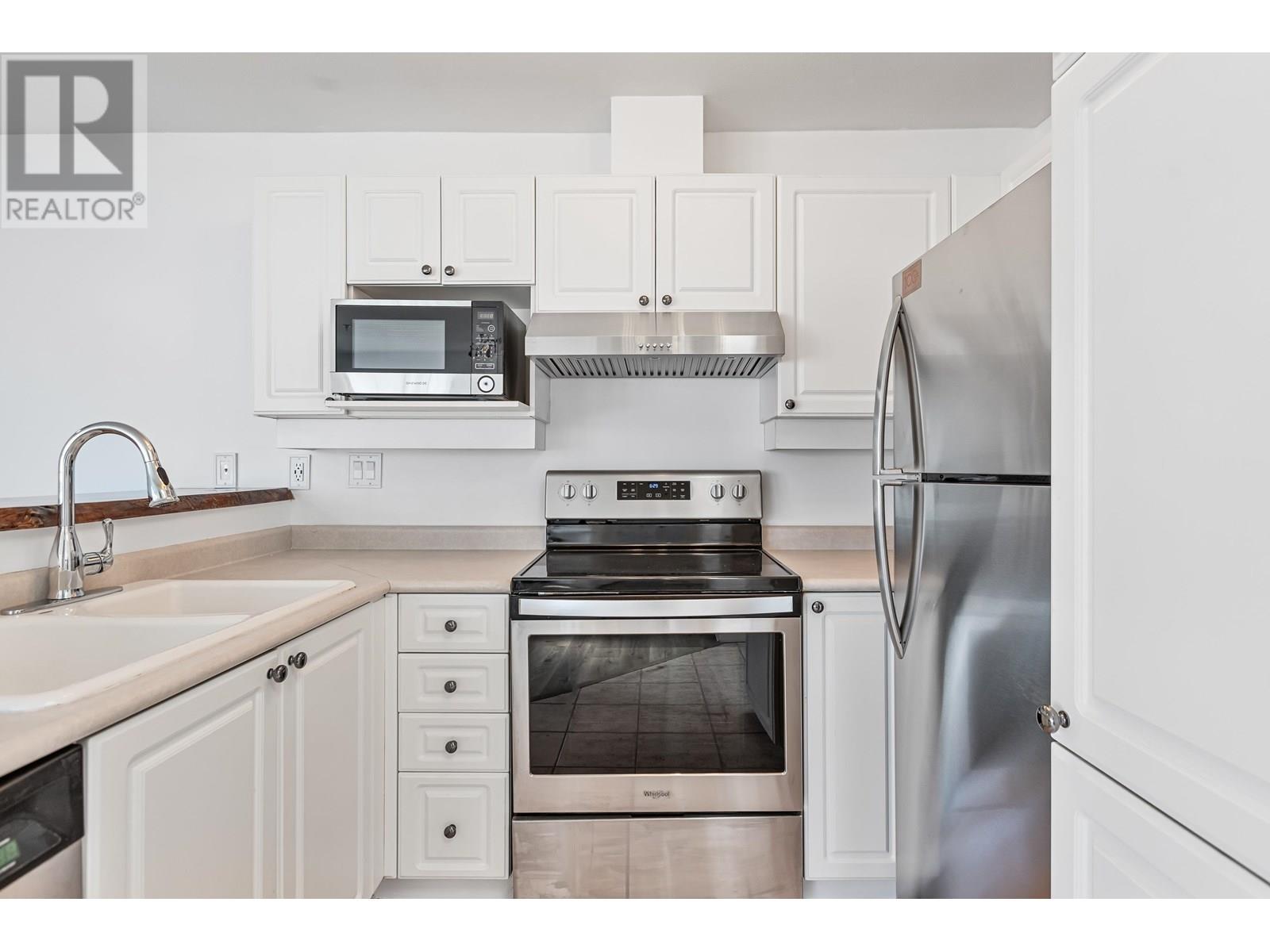 Photo 16 of 402 1618 Grant Avenue, Port Coquitlam BC