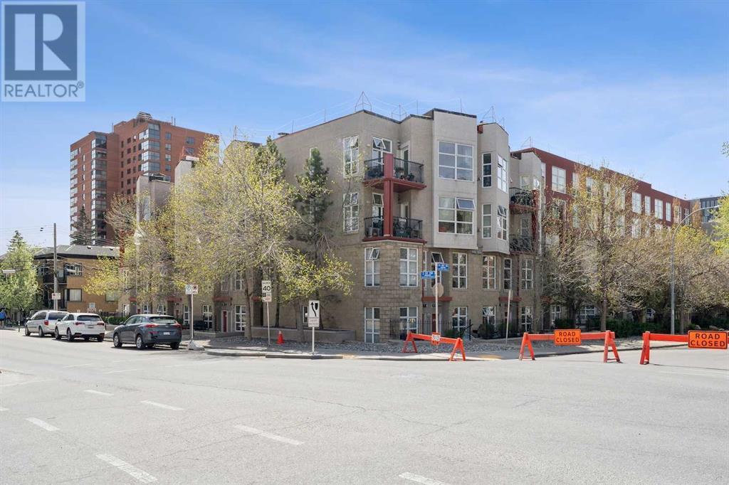 Single Family House Multi-level for Sale in    Avenue SW Mission Calgary 