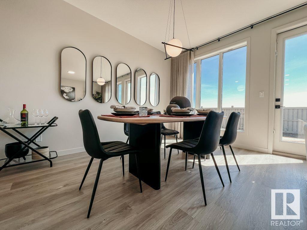 Photo 5 of 312 30 St Sw, Edmonton AB