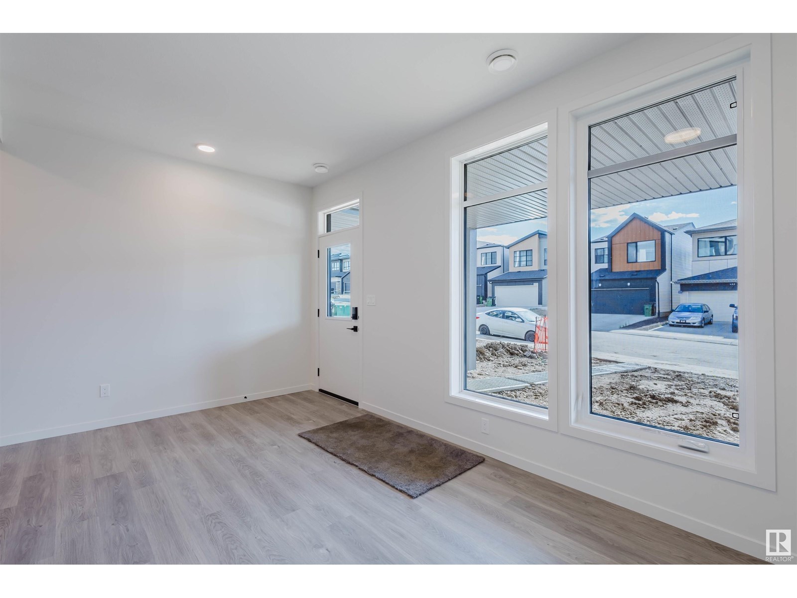 Photo 24 of 415 33 St Sw, Edmonton AB
