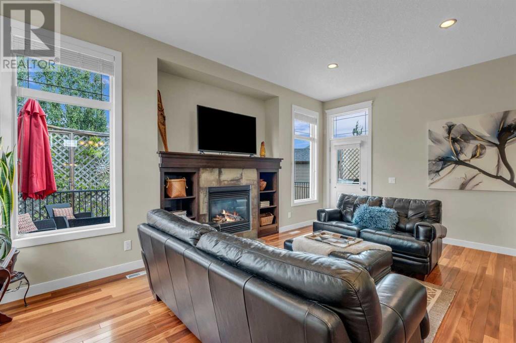 Single Family House for Sale in  Evanspark Gardens NW Evanston Calgary 