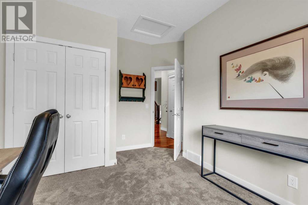 Single Family House for Sale in  Evanspark Gardens NW Evanston Calgary 