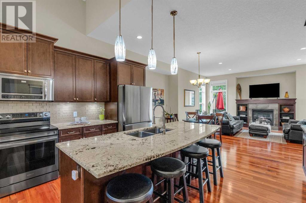 Single Family House for Sale in  Evanspark Gardens NW Evanston Calgary 