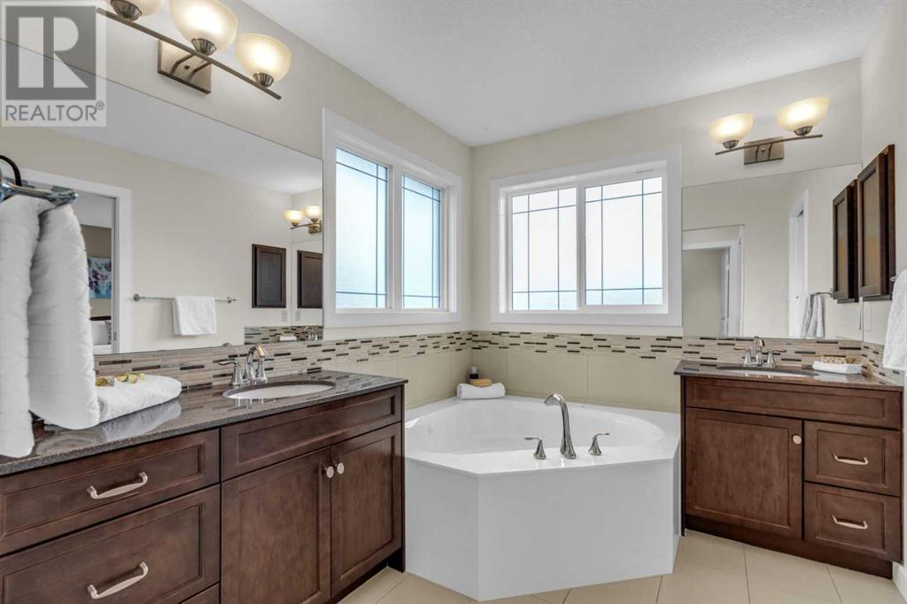 Single Family House for Sale in  Evanspark Gardens NW Evanston Calgary 