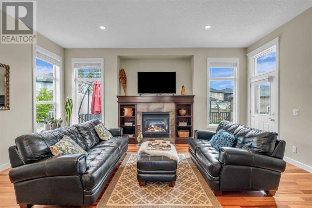 Single Family House for Sale in  Evanspark Gardens NW Evanston Calgary 