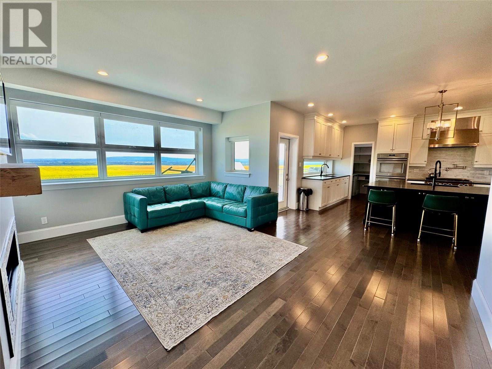 6334 207 Road, Dawson Creek