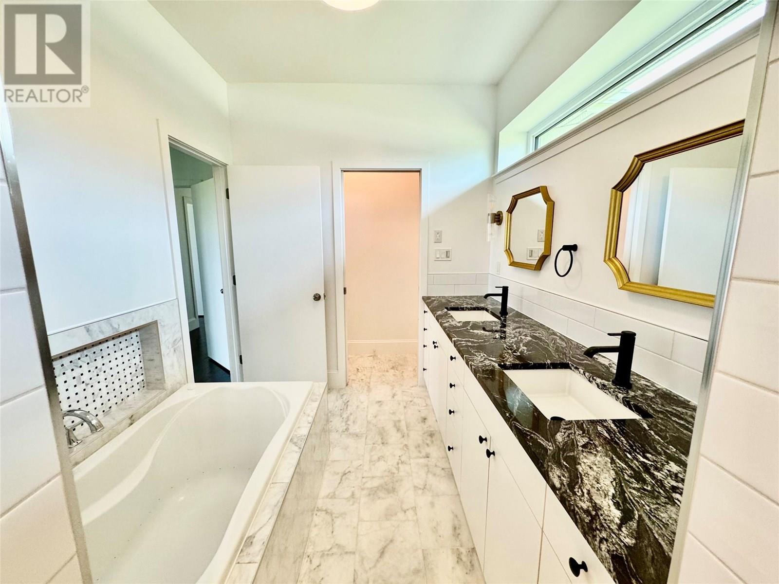 6334 207 Road, Dawson Creek