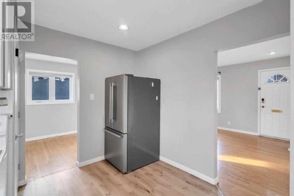 Single Family House Bungalow for Sale in  Cheltenham Road NW Collingwood Calgary 