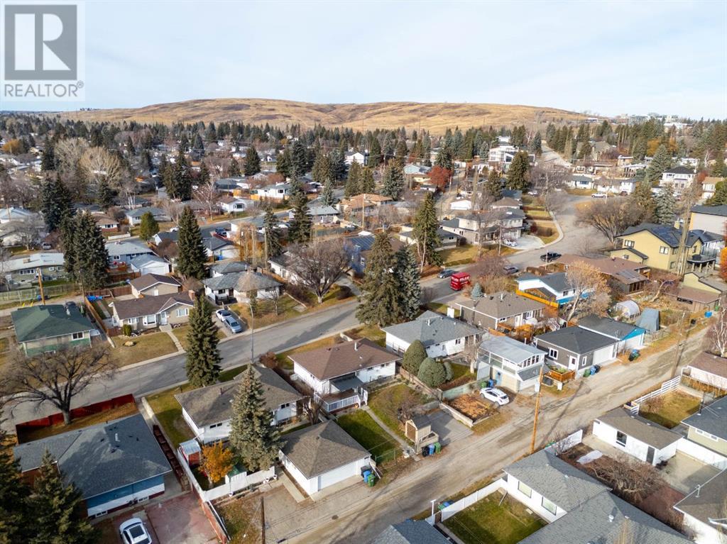 Single Family House Bungalow for Sale in  Cheltenham Road NW Collingwood Calgary 