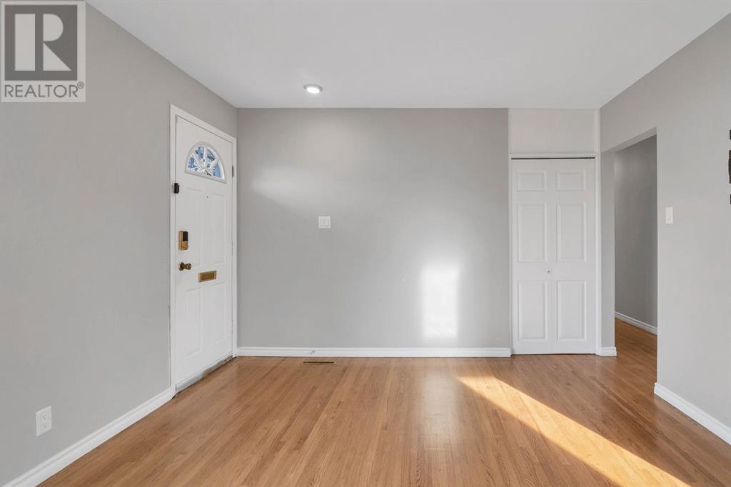 Single Family House Bungalow for Sale in  Cheltenham Road NW Collingwood Calgary 