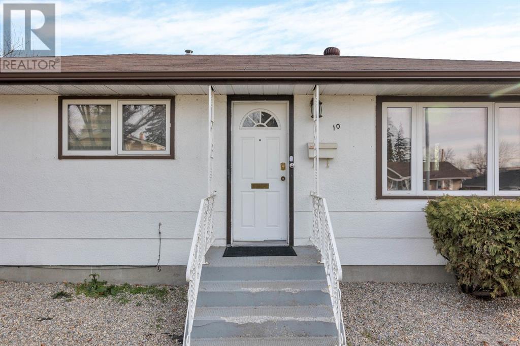 Single Family House Bungalow for Sale in  Cheltenham Road NW Collingwood Calgary 