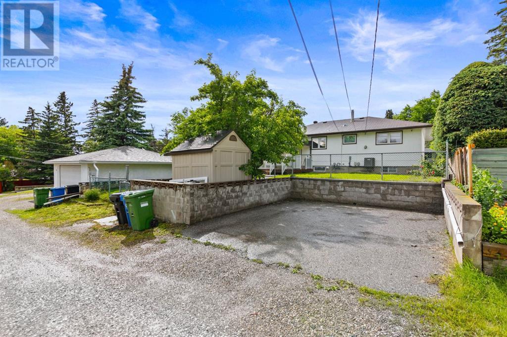 Single Family House Bungalow for Sale in  Cheltenham Road NW Collingwood Calgary 