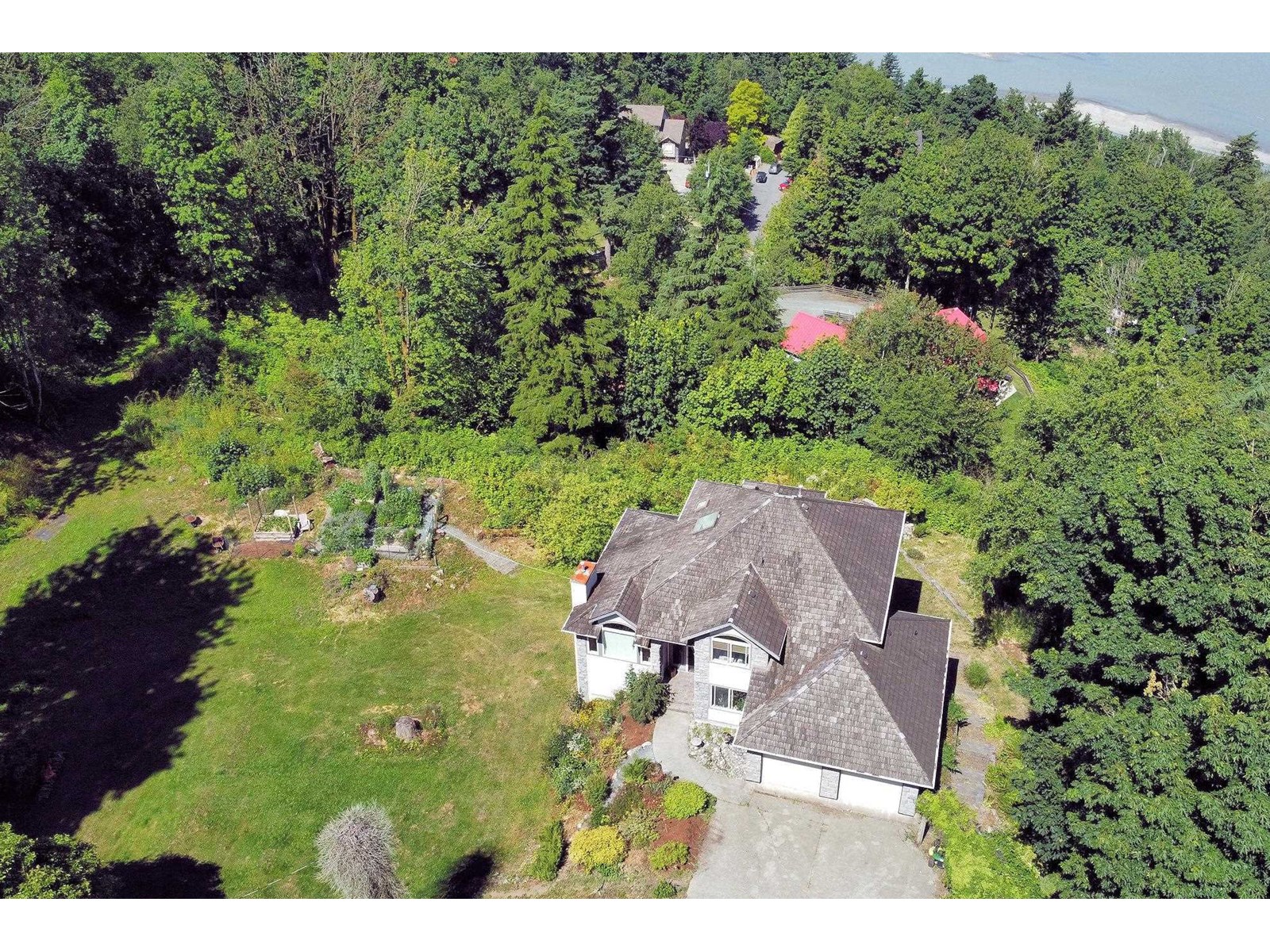 Photo 7 of 8439 Grand View Drive Chilliwack Mountain, Chilliwack BC