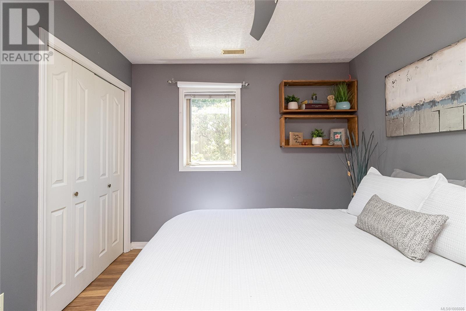 #104 3157 TILLICUM RD - Image 14