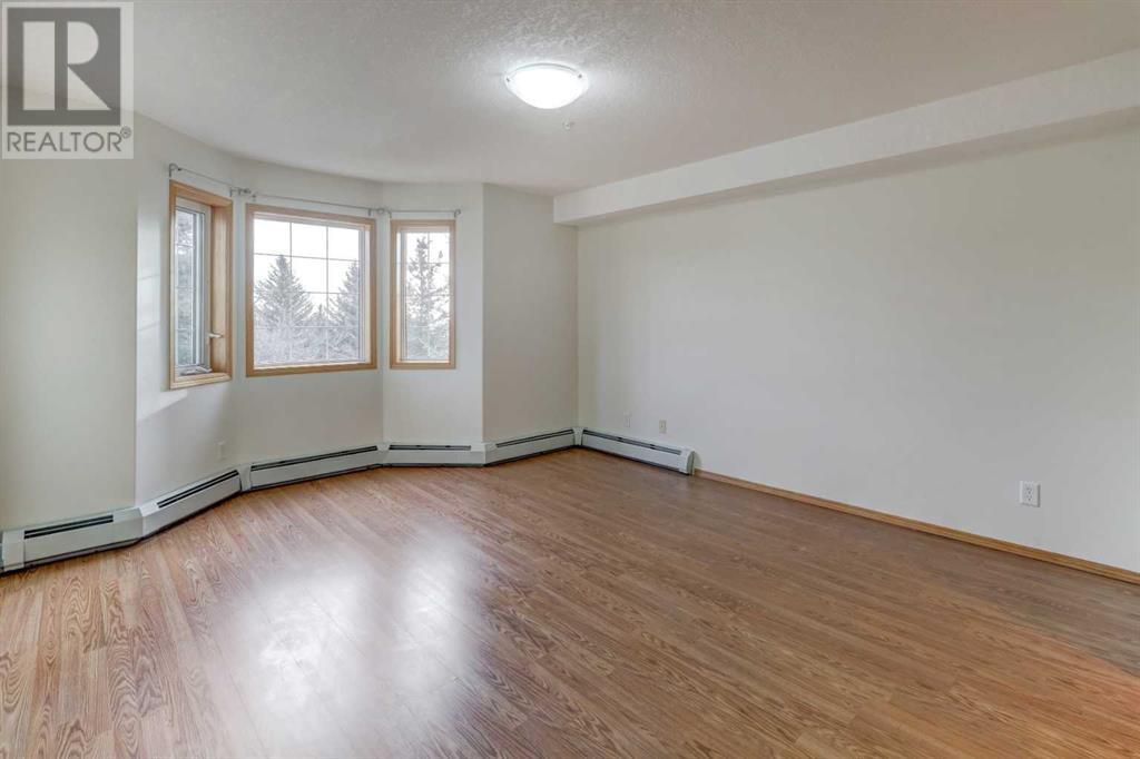228, 728 Country Hills Road NW, Calgary, Alberta