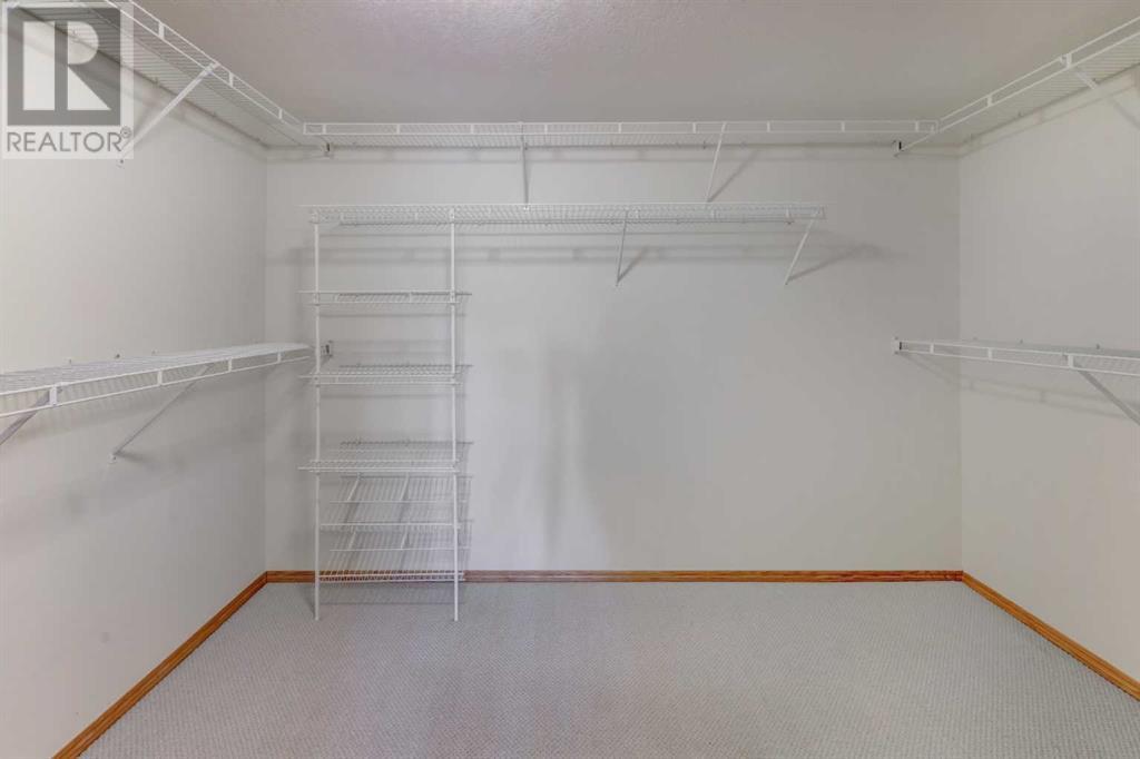 Single Family House for Sale in   Country Hills Road NW Country Hills Calgary 
