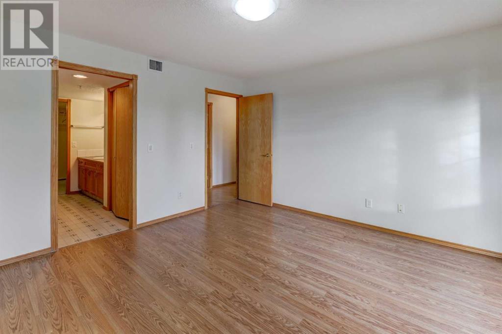 Single Family House for Sale in   Country Hills Road NW Country Hills Calgary 
