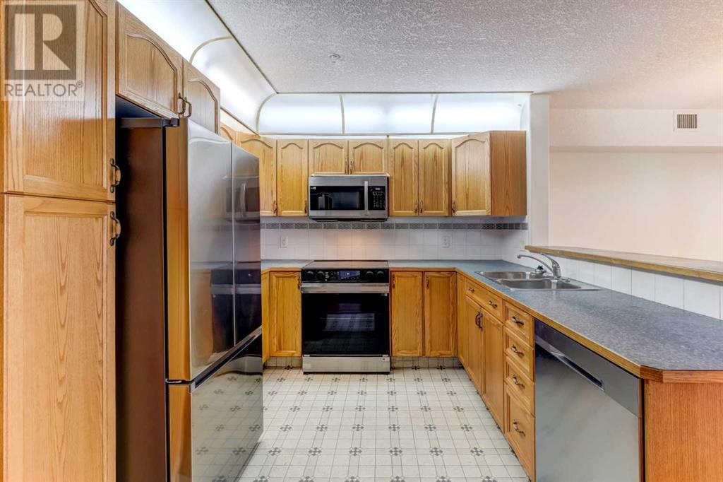 Single Family House for Sale in   Country Hills Road NW Country Hills Calgary 