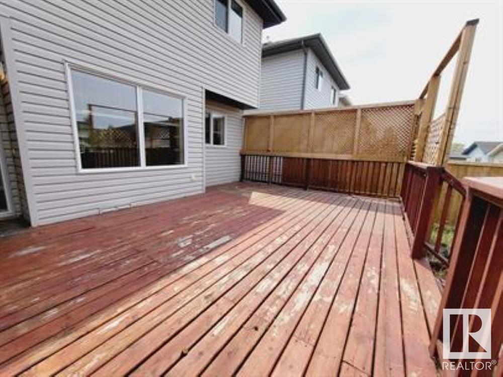 Photo 5 of 7707 Schmid Cr Nw, Edmonton AB