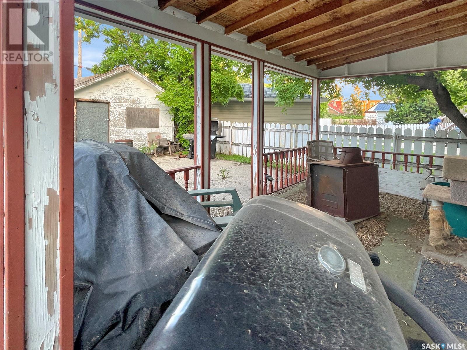 Single Family House Bungalow for Sale in  rd AVENUE NE Swift Current 