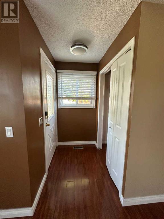 Single Family House for Sale in  Erin Mount Crescent SE Erin Woods Calgary 