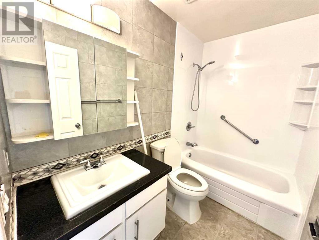 Single Family House for Sale in  Erin Mount Crescent SE Erin Woods Calgary 