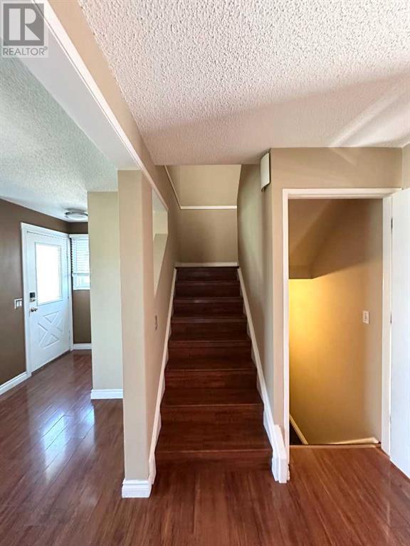 32 Erin Mount Crescent SE, Calgary, Alberta