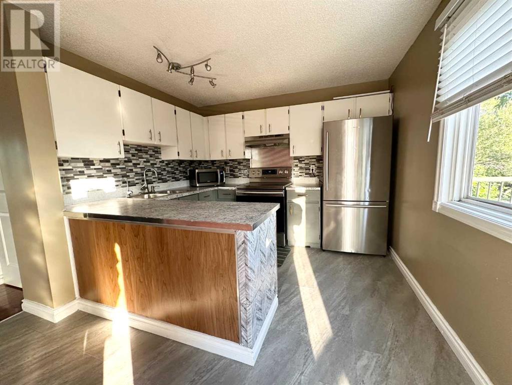 Single Family House for Sale in  Erin Mount Crescent SE Erin Woods Calgary 