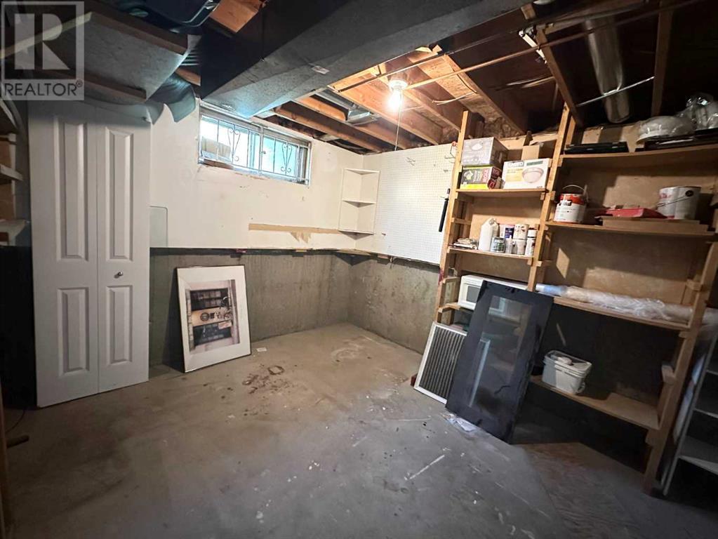 Single Family House for Sale in  Erin Mount Crescent SE Erin Woods Calgary 