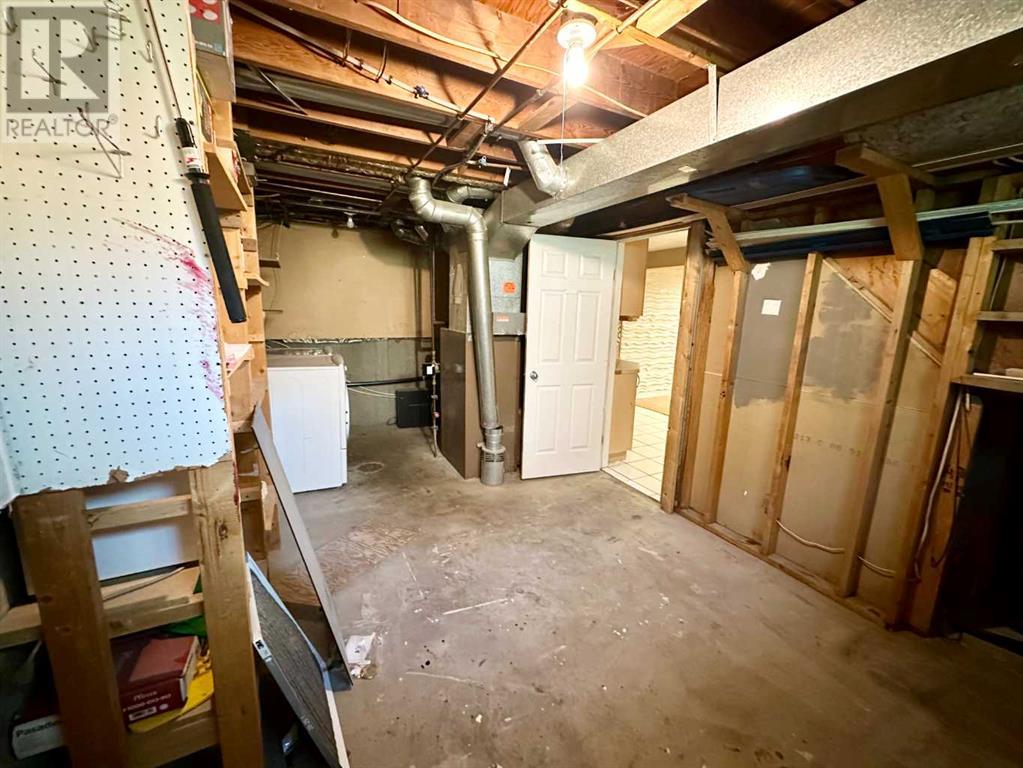 Single Family House for Sale in  Erin Mount Crescent SE Erin Woods Calgary 