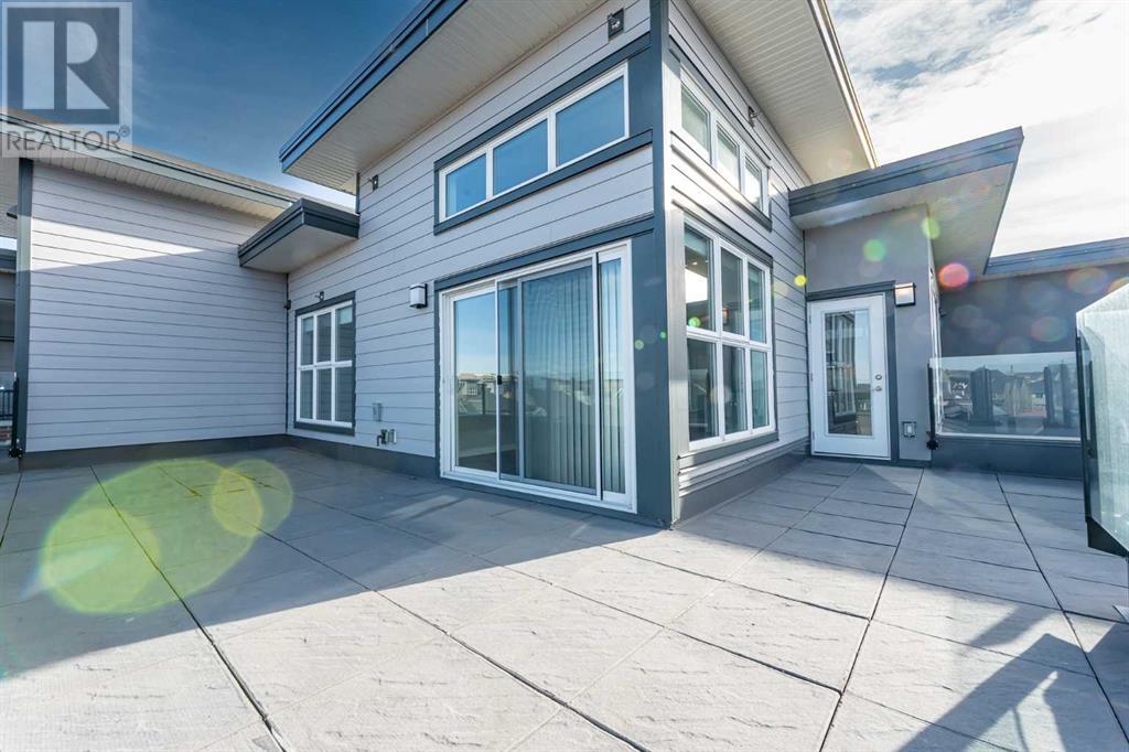 Single Family House for Sale in   Burma Star Road SW Currie Barracks Calgary 